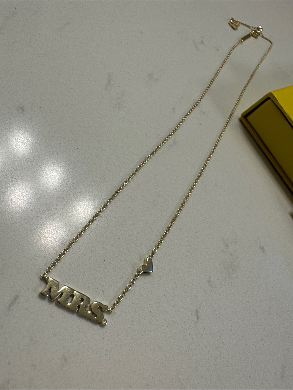 Kendra Scott Gold 'MRS' Bar Pendant Necklace - Picture 4 of 4